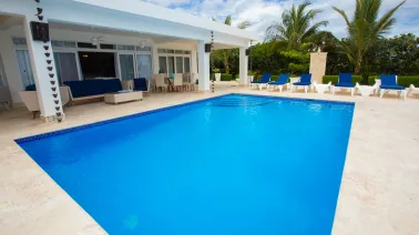 Villa de 3 habitaciones frente al océano