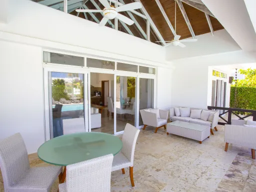 Villa de 3 habitaciones frente al océano