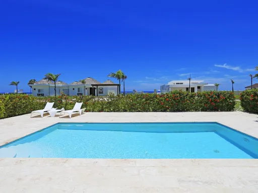 Two-bedroom villa on the second line