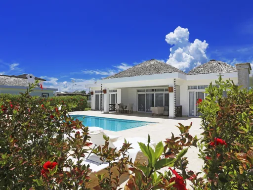 Two-bedroom villa on the second line