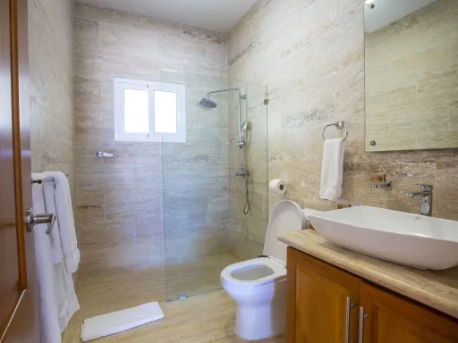 Villa de 3 habitaciones frente al océano