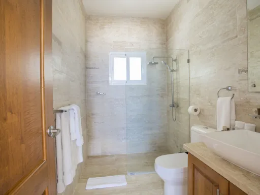 Villa de 3 habitaciones frente al océano