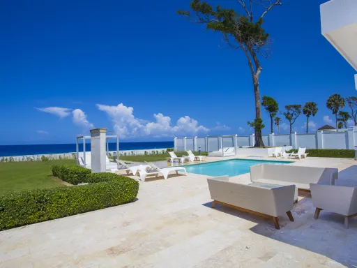 Villa de 3 habitaciones frente al océano