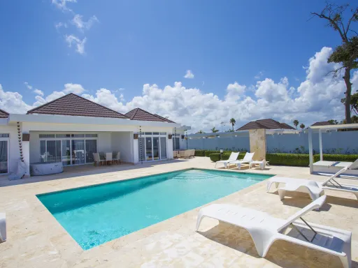 Oceanfront four-bedroom villa