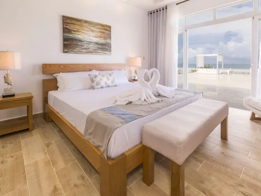 Oceanfront three-bedroom villa