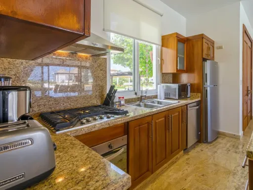 Three-bedroom villa on the second line