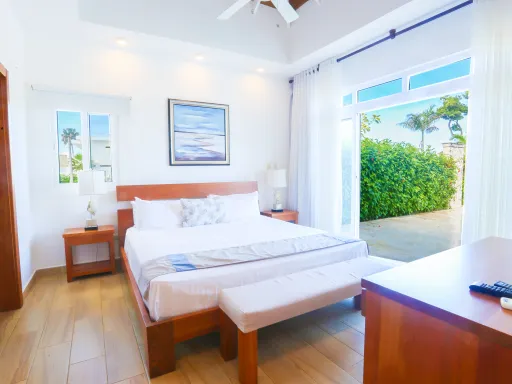 Three-bedroom villa on the second line